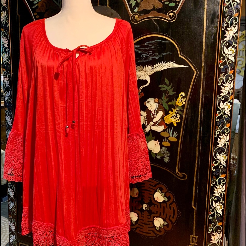 NWOT: French Laundry Red Laced Sleeve Tunic